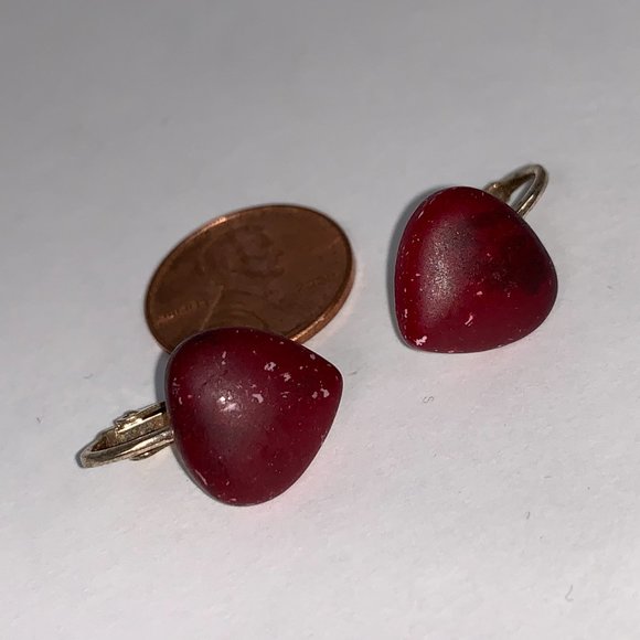 13 mm Red Howlite Clip Earrings - Picture 4 of 14
